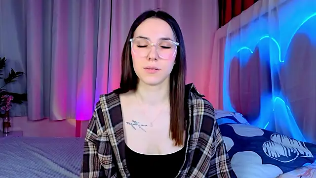 -CindyLou online show from February 2026 06:40:02 AM