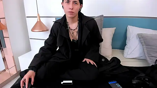 Ashkoreh online show from March 2026 11:08:02 PM