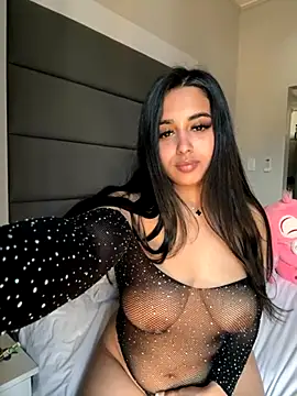 LilMisIndianx online show from October 2025 06:33:01 AM