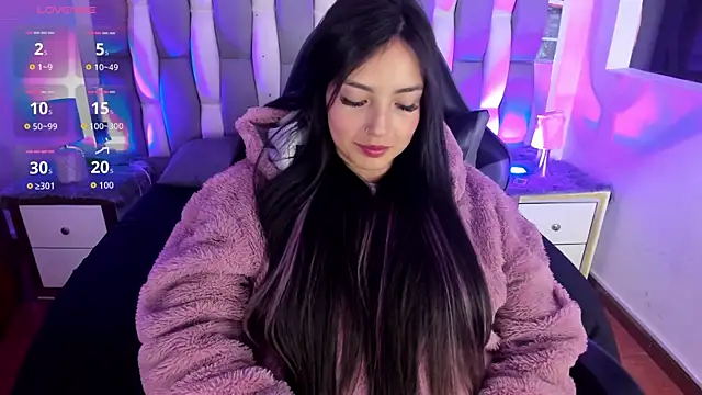 Adaara Rey online show from October 2025 07:46:02 PM