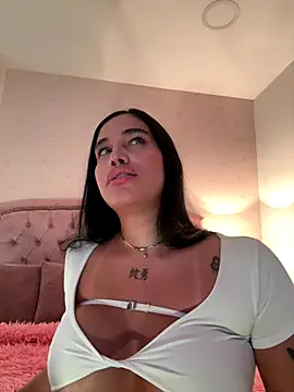 Bella  Wood online show from December 2025 08:13:02 PM