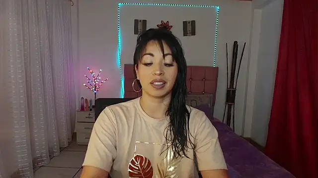 hannagomez 24 online show from February 2026 11:45:01 PM