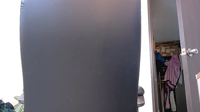 Elian savoy online show from April 2026 12:16:02 AM