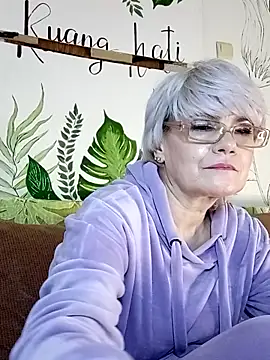 Catty Lady online show from February 2026 07:30:02 PM