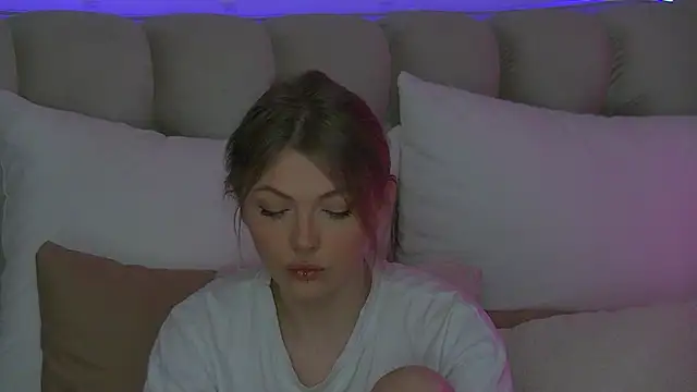 miamunn online show from October 2025 10:41:02 PM