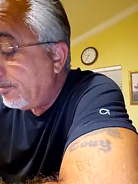 FlirtyOneForU online show from January 2026 02:38:01 AM