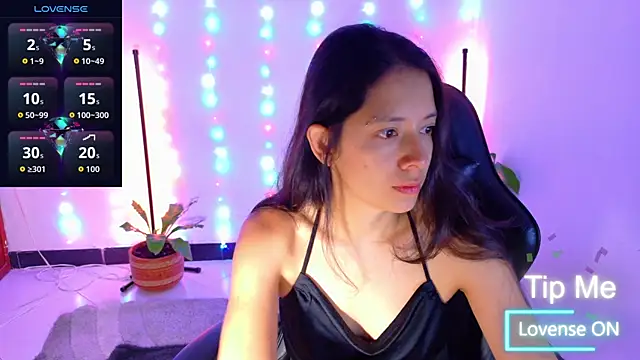 Sarasavage online show from April 2026 12:40:01 PM