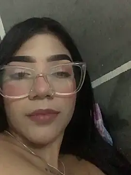 ElaRose 12 online show from November 2025 06:52:02 PM