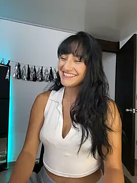 lenkaa online show from March 2026 11:04:02 PM