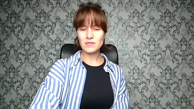 Kelly Kisss online show from November 2025 06:10:01 PM