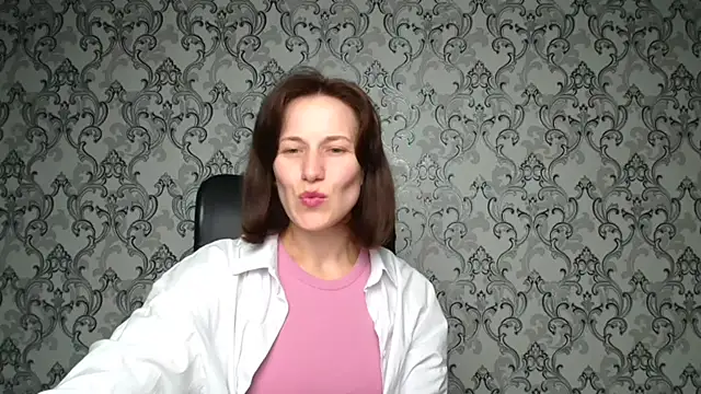 Kelly Kisss online show from November 2025 12:27:02 PM