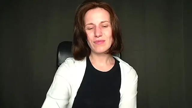 Snapshot of Kelly_Kisss chatting on May 2026 11:15:01 AM Kelly Kisss online show from May 2026 11:15:01 AM