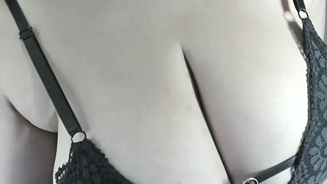 cami hotboobs online show from March 2026 01:25:01 PM