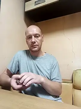 ToughDraft14 online show from September 2025 09:51:01 PM