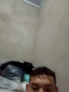 Snapshot of Henriquepauzao10 chatting on October 2025 02:45:01 AM Henriquepauzao10 online show from October 2025 02:45:01 AM