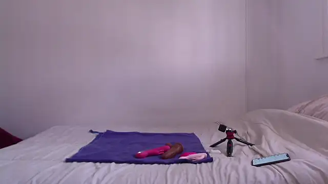 Snapshot of RenataWet chatting on September 2025 01:02:01 PM RenataWet online show from September 2025 01:02:01 PM