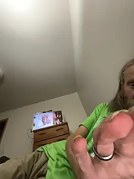 Snapshot of eager1975 chatting on June 2026 07:25:01 AM eager1975 online show from June 2026 07:25:01 AM