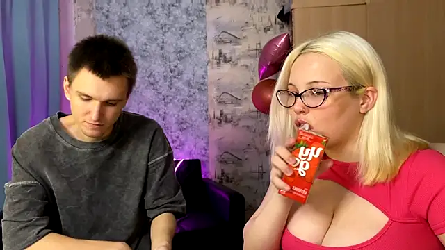 Snapshot of Mia_Sakuraa chatting on September 2025 02:28:02 AM Mia Sakuraa online show from September 2025 02:28:02 AM