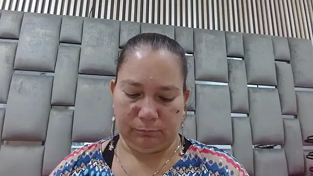 loly47 online show from October 2025 06:16:01 PM