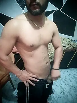 Kartikkartik8595 online show from February 2026 10:37:02 AM