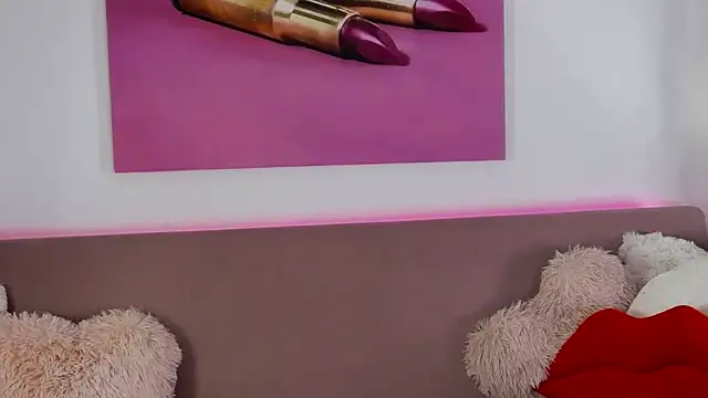 oliviathea online show from March 2026 06:22:02 PM