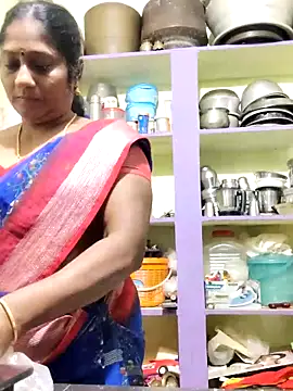 Snapshot of papukurty chatting on November 2025 02:46:01 PM papukurty online show from November 2025 02:46:01 PM