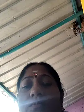 Snapshot of papukurty chatting on November 2025 06:46:01 AM papukurty online show from November 2025 06:46:01 AM