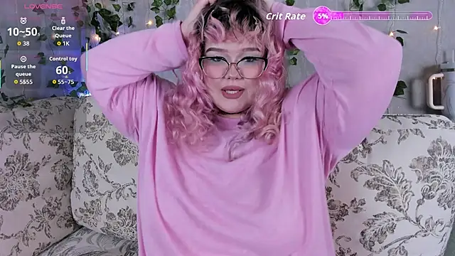 Snapshot of _CandyM1lky_ chatting on June 2026 07:44:01 AM CandyM1lky online show from June 2026 07:44:01 AM