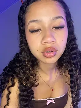 jadee8 online show from October 2025 01:37:02 AM