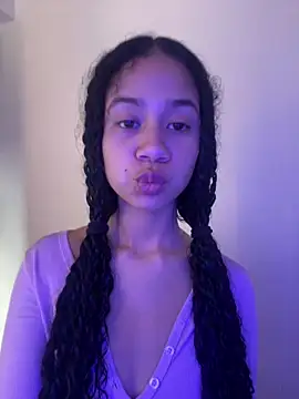 jadee8 online show from March 2026 05:02:01 PM