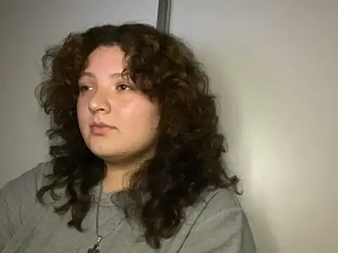 Solangerulo  online show from February 2026 04:20:01 AM