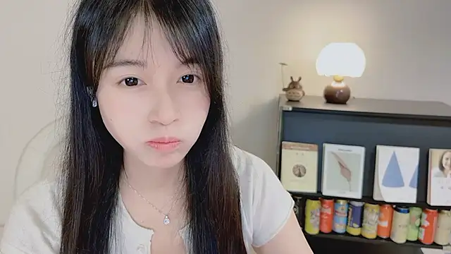 Onechestnut online show from May 2026 02:45:01 PM