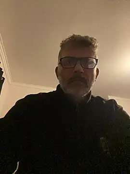 Snapshot of max219 chatting on November 2025 07:35:02 PM max219 online show from November 2025 07:35:02 PM