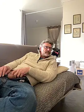 Snapshot of max219 chatting on February 2026 01:49:02 PM max219 online show from February 2026 01:49:02 PM