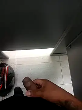 Oscariin96 online show from February 2026 07:10:01 PM