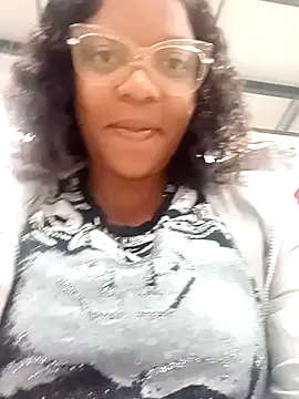 Snapshot of SexyMellon chatting on October 2025 08:34:02 AM SexyMellon online show from October 2025 08:34:02 AM