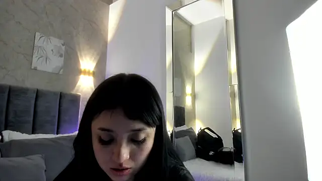 Lunaa bellaa online show from March 2026 07:51:02 PM