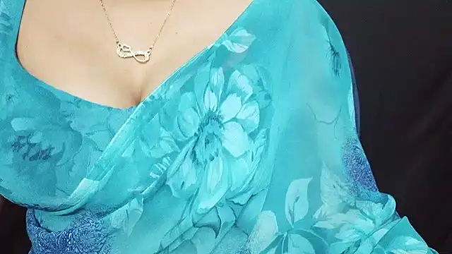 Anuforyou19 online show from November 2025 04:44:01 PM