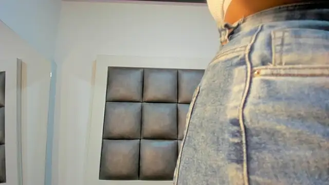 Mia lopez   online show from September 2025 12:29:01 PM