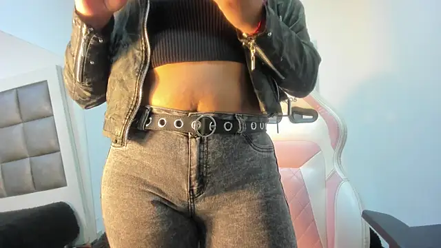 Mia lopez   online show from September 2025 01:12:02 PM