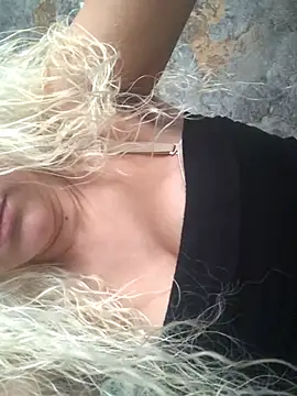 AlevNaz online show from April 2026 02:04:02 PM