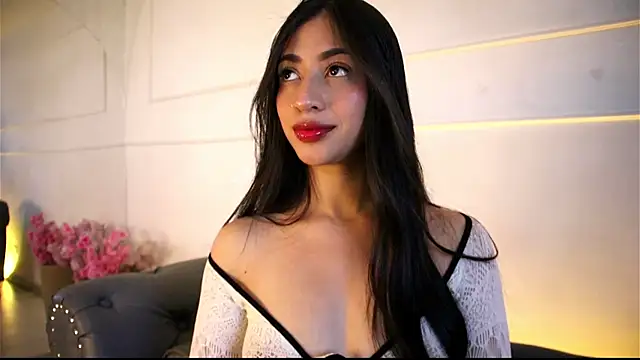charlotterusso online show from June 2026 01:09:02 PM