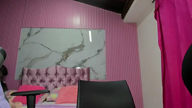 Mindy 19 online show from November 2025 11:12:02 AM