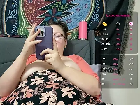 Snapshot of GirlSquirt chatting on April 2026 08:17:01 PM GirlSquirt online show from April 2026 08:17:01 PM