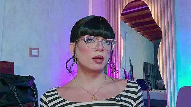 Taurito    online show from April 2026 04:04:01 PM