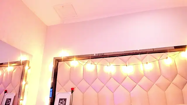 Scarletbigbug online show from February 2026 11:42:02 AM