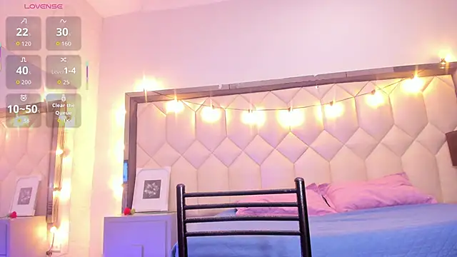 Scarletbigbug online show from March 2026 12:34:01 PM