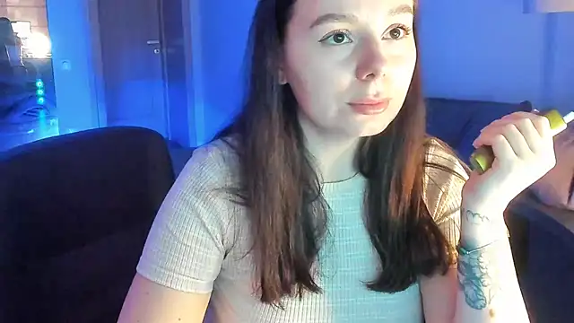 Snapshot of Di_na_Bell chatting on May 2026 05:46:02 AM Di na Bell online show from May 2026 05:46:02 AM