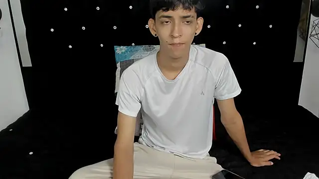 Sebas cat online show from April 2026 03:55:01 AM