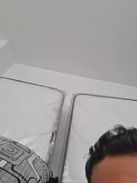 Snapshot of 777emre chatting on October 2025 10:52:02 AM 777emre online show from October 2025 10:52:02 AM